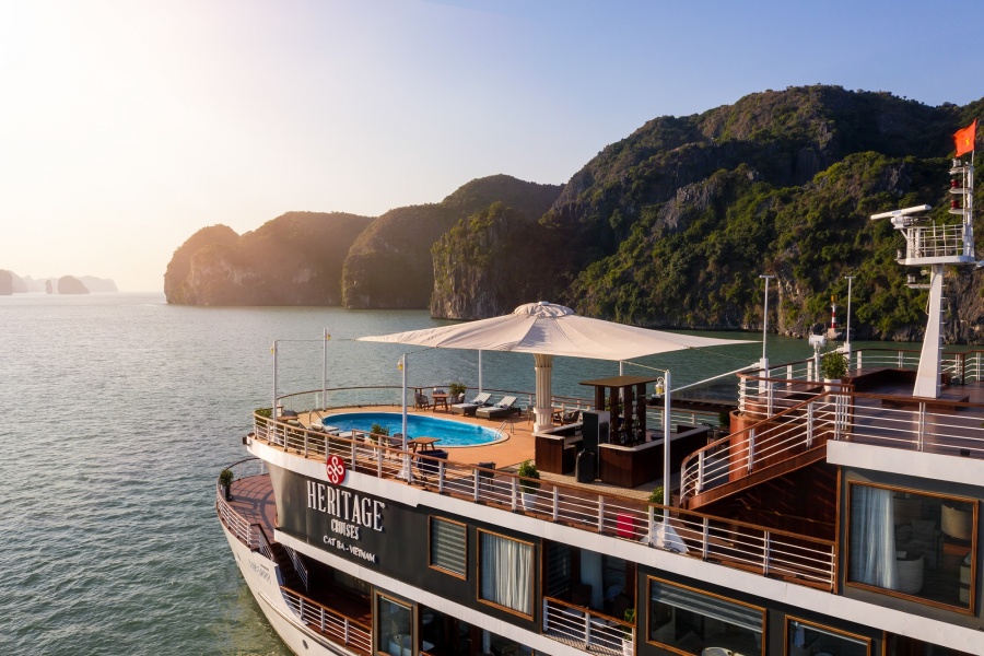 heritage cruise halong bay review