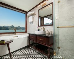Ocean _ Delta Suite_Bathroom