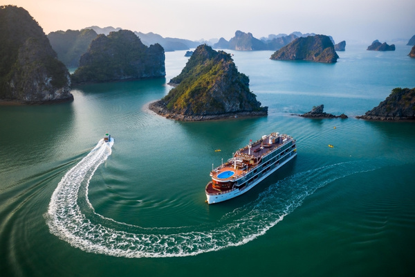 Heritage Cruises Binh Chuan on Lan Ha Bay, 2026