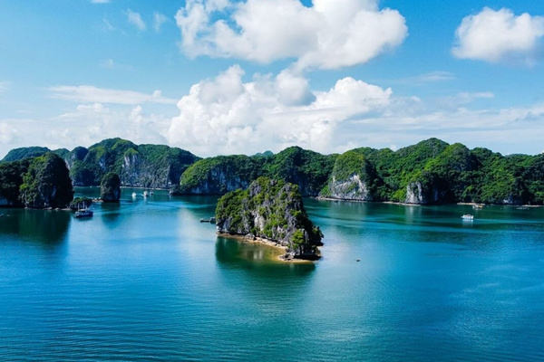 Discover how to get to Lan Ha Bay and important things to keep in mind