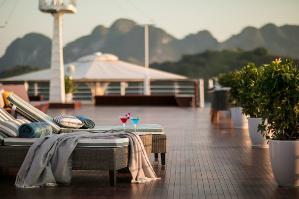 Enjoy breathtaking signature cocktails, and peaceful sunrise views from the sundeck