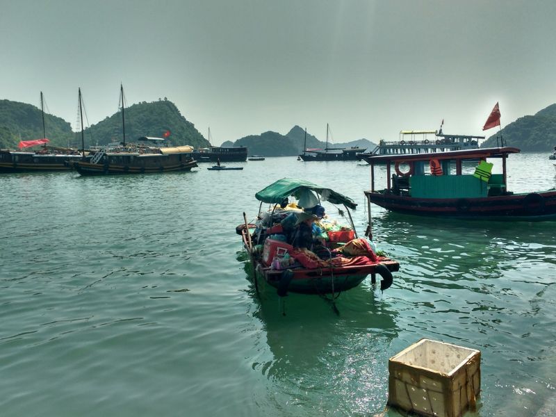 Du khách có cơ hội quan sát đời sống thường nhật của ngư dân