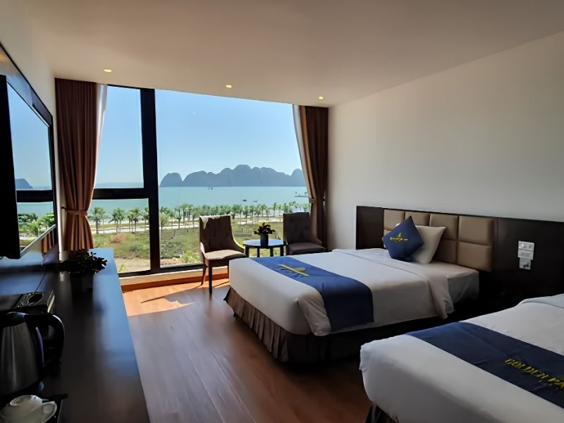 Golden Palm HaLong Hotel