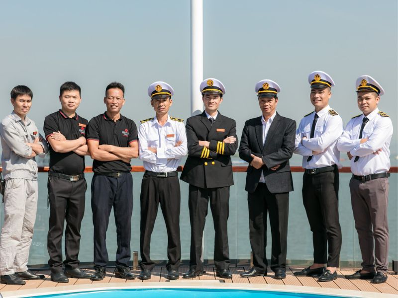 Heritage Cruises Bình Chuẩn luôn đưa an toàn song hành cùng trải nghiệm