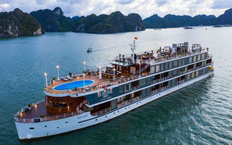 Không gian tiệc sinh nhật trên du thuyền giới hạn 20 suite