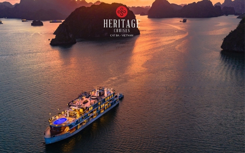 Relax on a 5-star Heritage Binh Chuan cruise in Lan Ha Bay